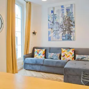 https://fully-renovated-historic-apt-in-heart-mouffetard.fr-paris.fr