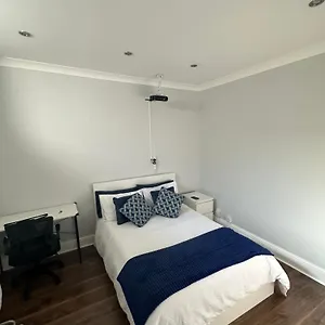  Homestay Liverpool Street Blue Bedroom